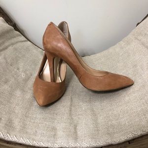 Jessica Simpson Nude/Tan Pumps